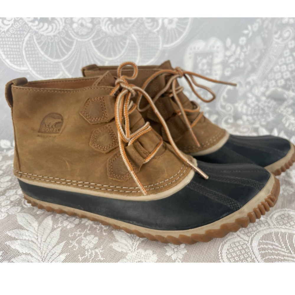 Sorel Out N About Plus Waterproof Booties Tan Black Women Size 8 - Picture 2 of 5